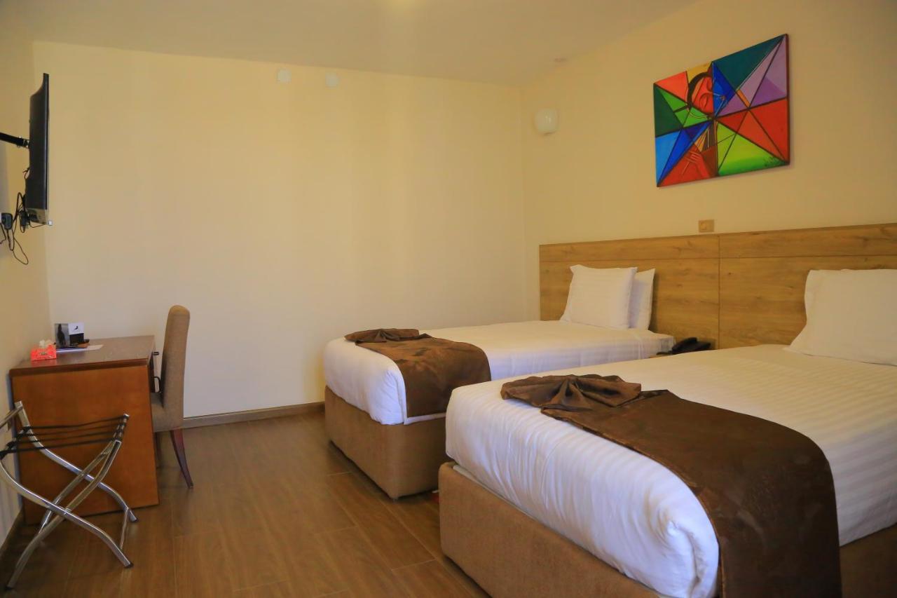 Black Horse Hotel Apartment Аддис-Абеба Екстер'єр фото