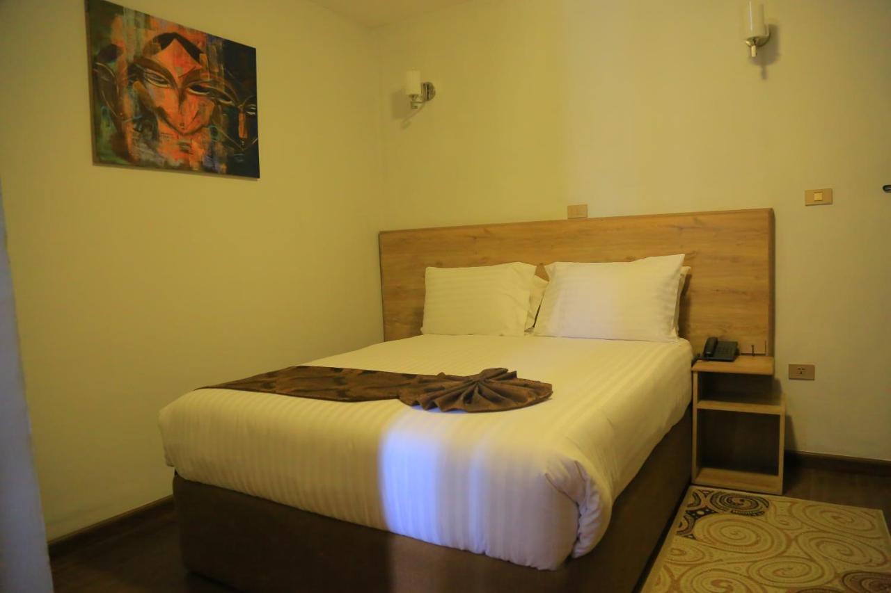 Black Horse Hotel Apartment Аддис-Абеба Екстер'єр фото