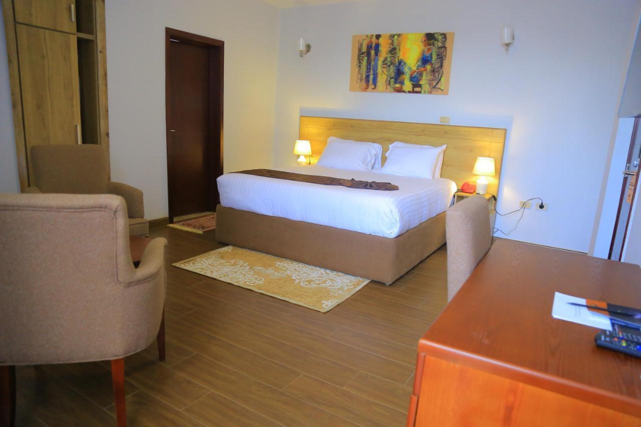 Black Horse Hotel Apartment Аддис-Абеба Екстер'єр фото